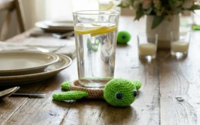Porta-Copo Tartaruga Amigurumi: A Tendência “Mesa Posta” que Une Fofura e Funcionalidade